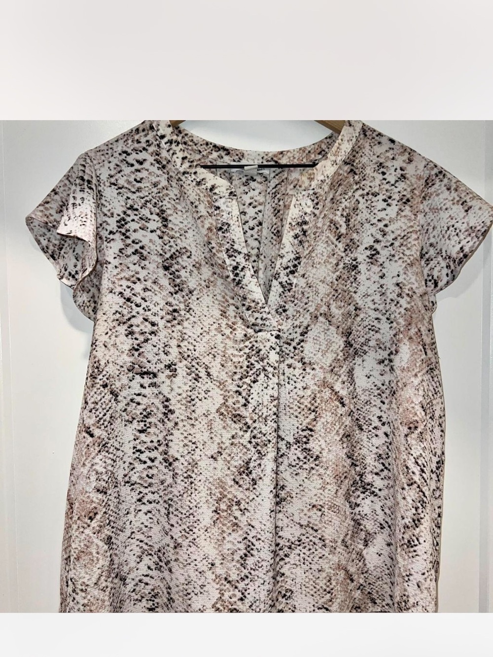 Neutral Snake Print Short Sleeve Blouse